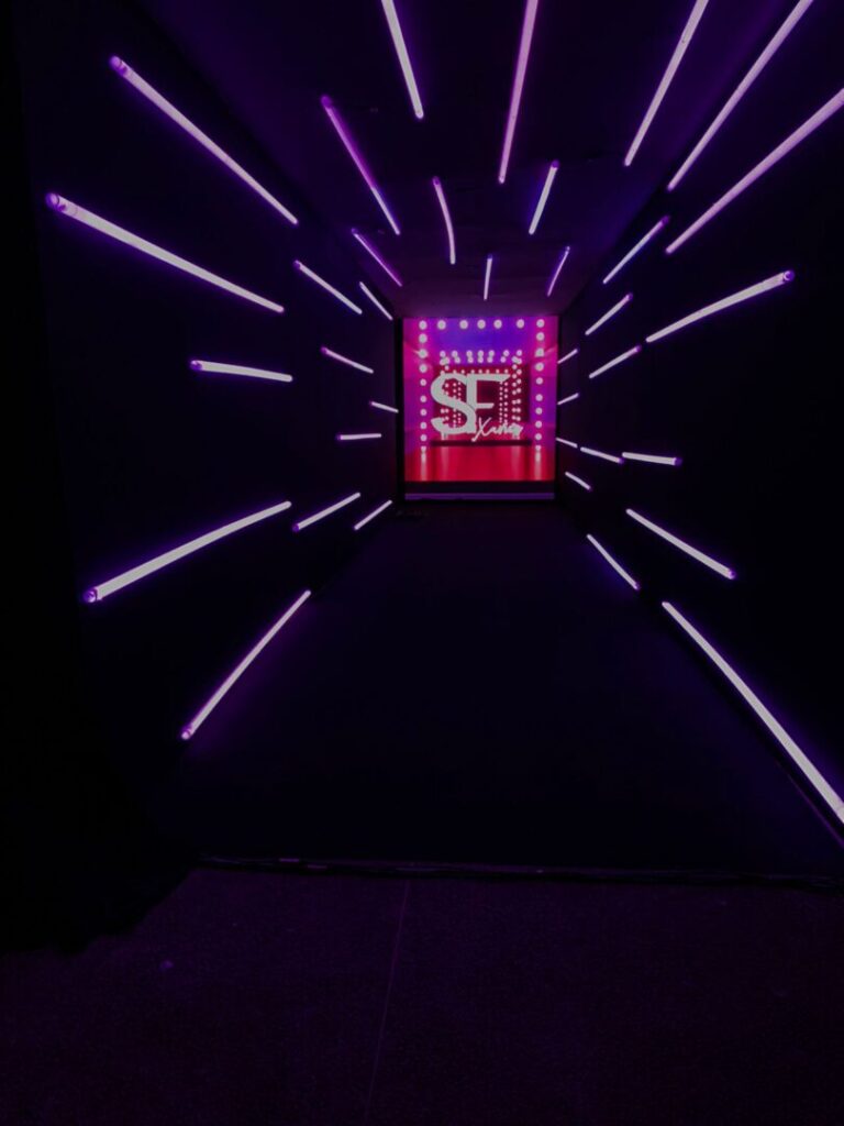Túnel LED Neon